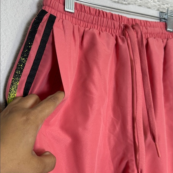 Adidas Women’s XSmall Fakten Track Jogger Pants Hazy Rose NWT Lined Activewear - Picture 3 of 11
